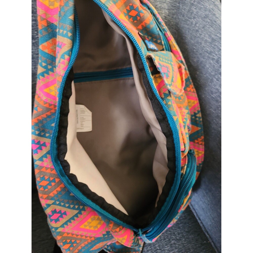 Kavu Rope Sling Bag Rhombus Rug Design Multicolor - Picture 4 of 8